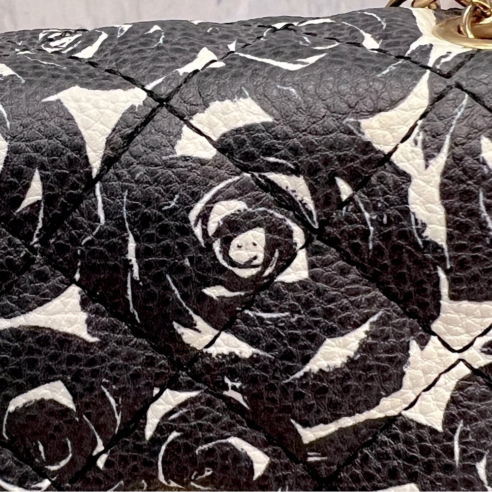 Black and White Mini Floral Gold Chain Crossbody - Picture 5 of 10